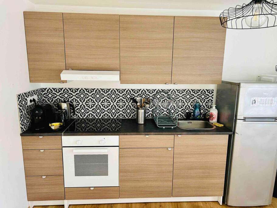 Magnifique Appartement Neuf 70M2 Lumineux Parking Cahors Ngoại thất bức ảnh